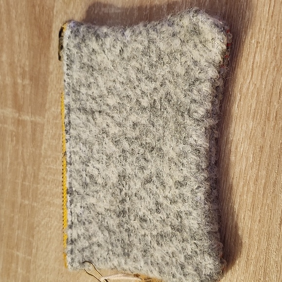 NWT embroidered owl zippered pouch and cat sushi keychain - Picture 4 of 6